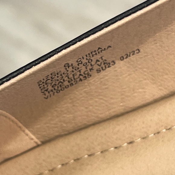 Classic Black Ballet Flats Gap women’s size 6 like new condition - Picture 3 of 8